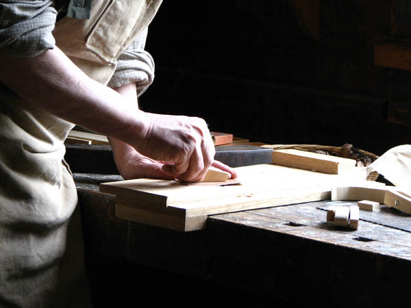 Nuestra <strong>carpintería de madera en  Santa Coloma de Farners</strong> es una empresa de <strong>herencia familiar</strong>, por lo que  contamos con gran <strong>experiencia </strong>en la profesión.